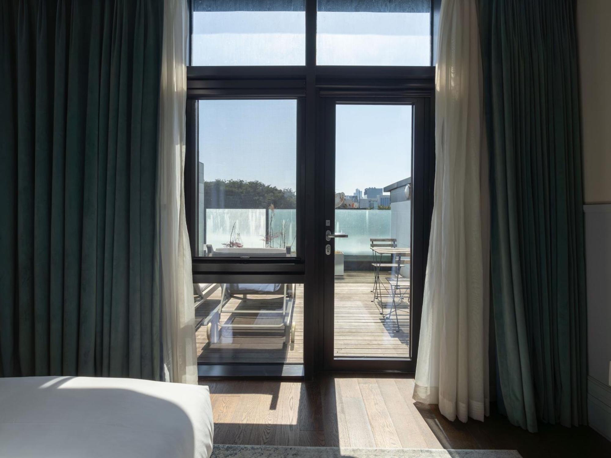 Hotel Crescendo Сеул Экстерьер фото
